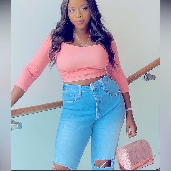 โจ Meet your Posher, Synthia - Welcome to my closet! โจ - Picture 8 of 12